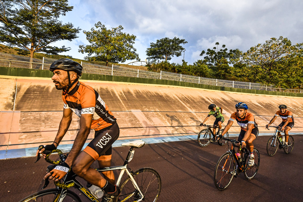 EN IMAGES: Prologue du tour cycliste 2018