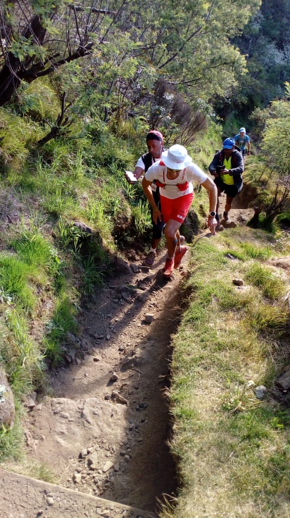 François D'Haene et Maxime Cazajou ne se quittent pas dans le col du Taïbit