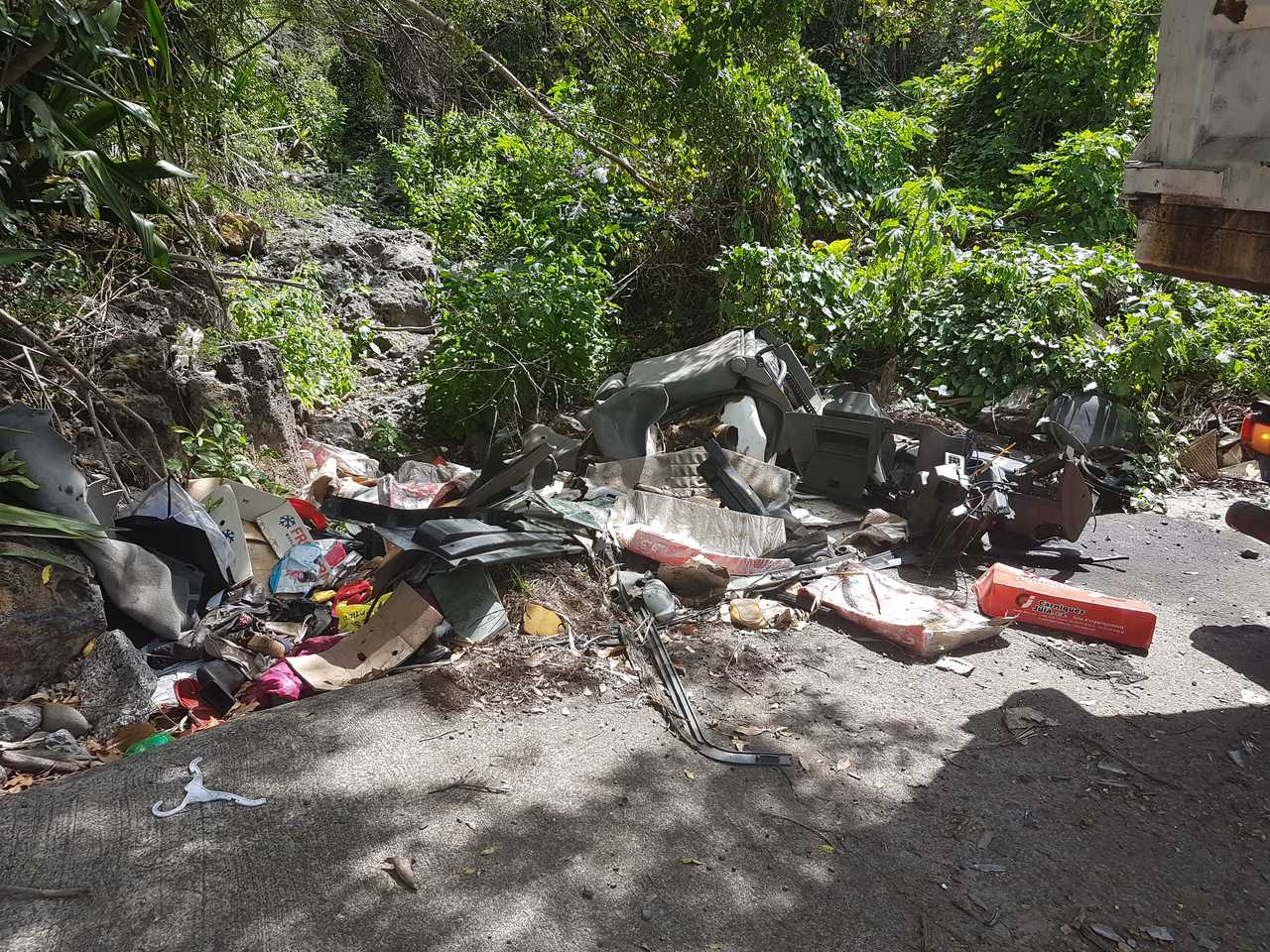 CIVIS: Grand nettoyage dans le quartier de la Ravine des Cabris