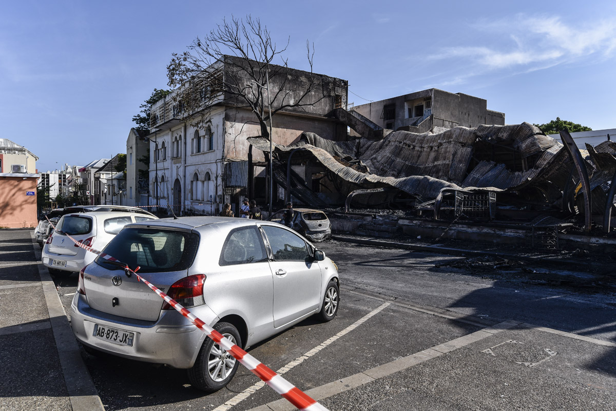 ? Incendie Palais Rontaunay: Les premières investigations ont commencé