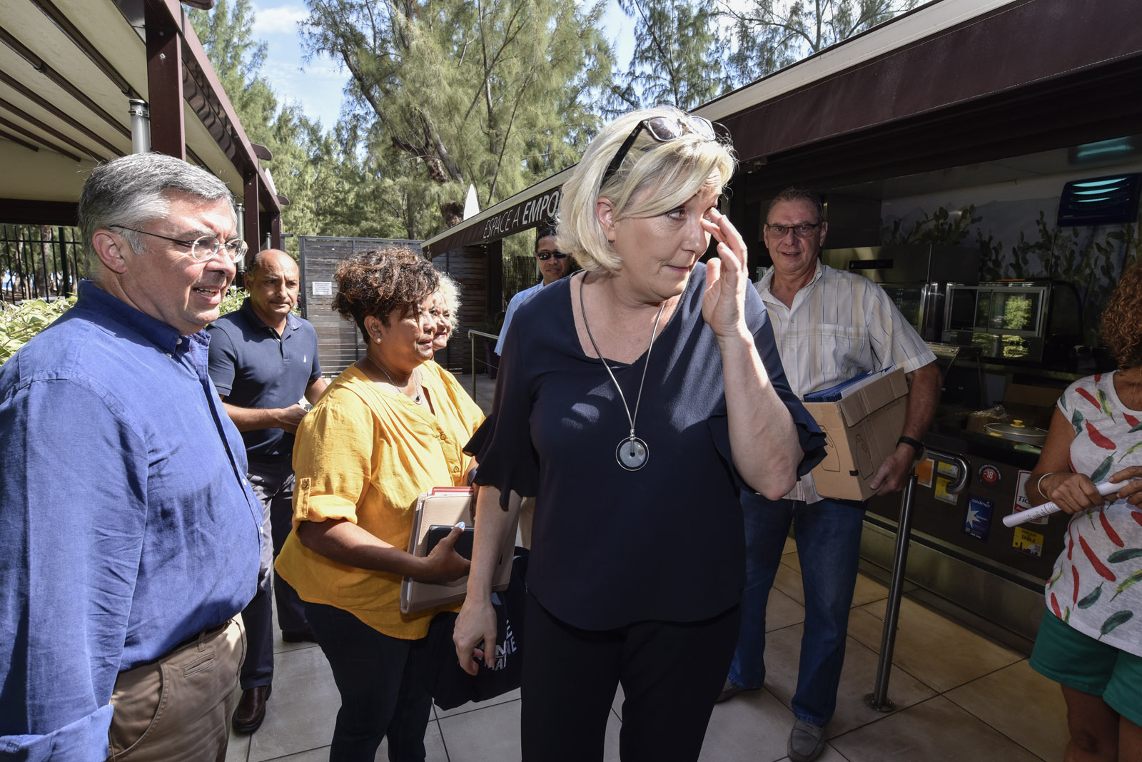 ? 1er jour de visite pour Marine Le Pen