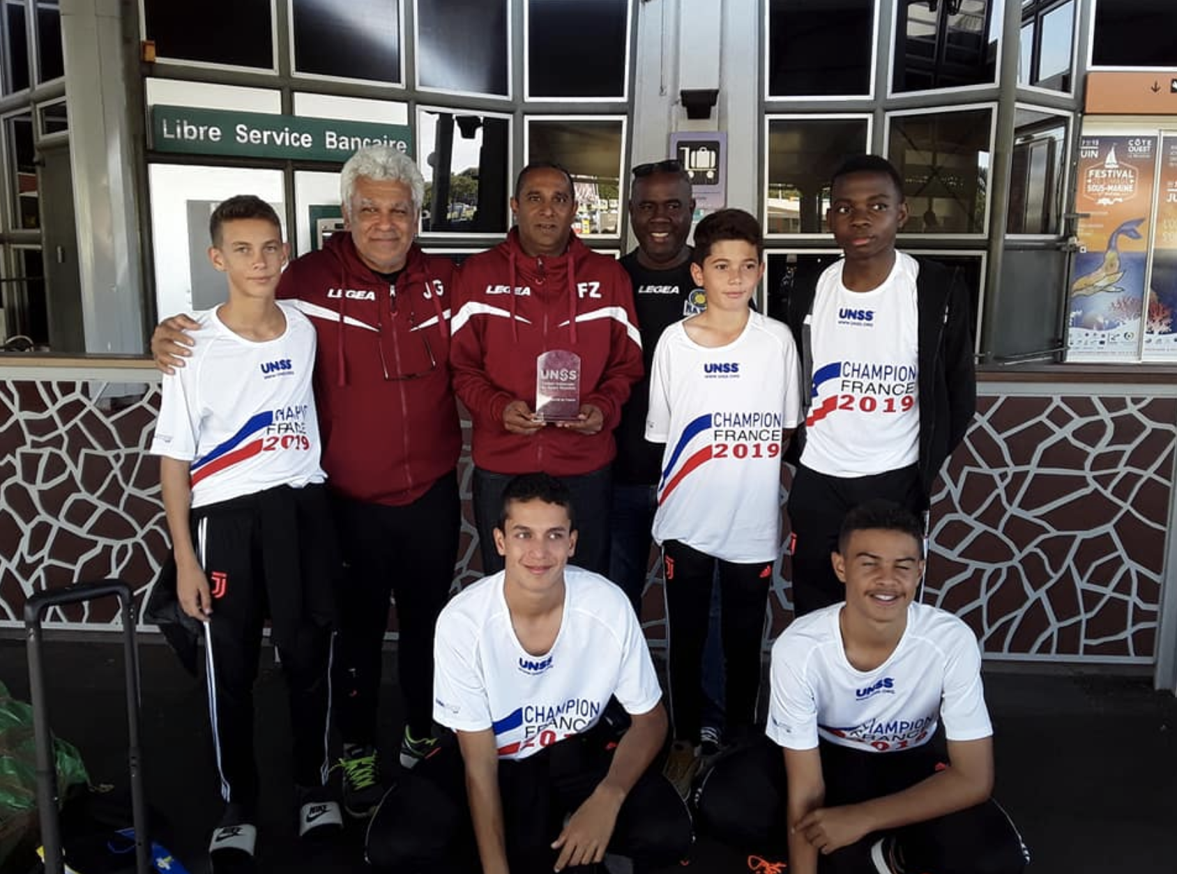 Le collège des Deux canons champion de France de futsal