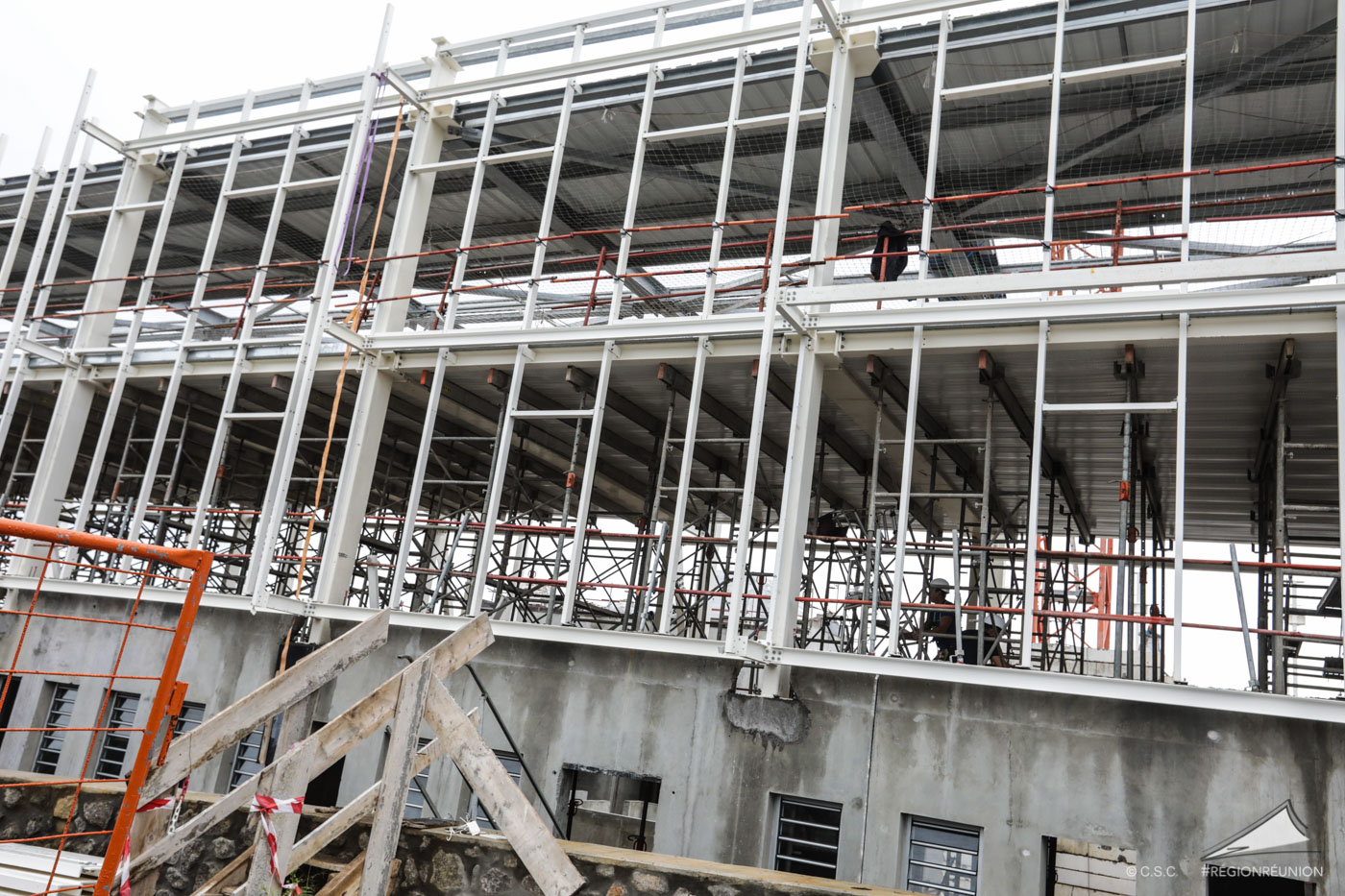 Extension de l’Institut Universitaire de Technologie et relocalisation de l’École Supérieure d’Ingénieurs Réunion Océan Indien