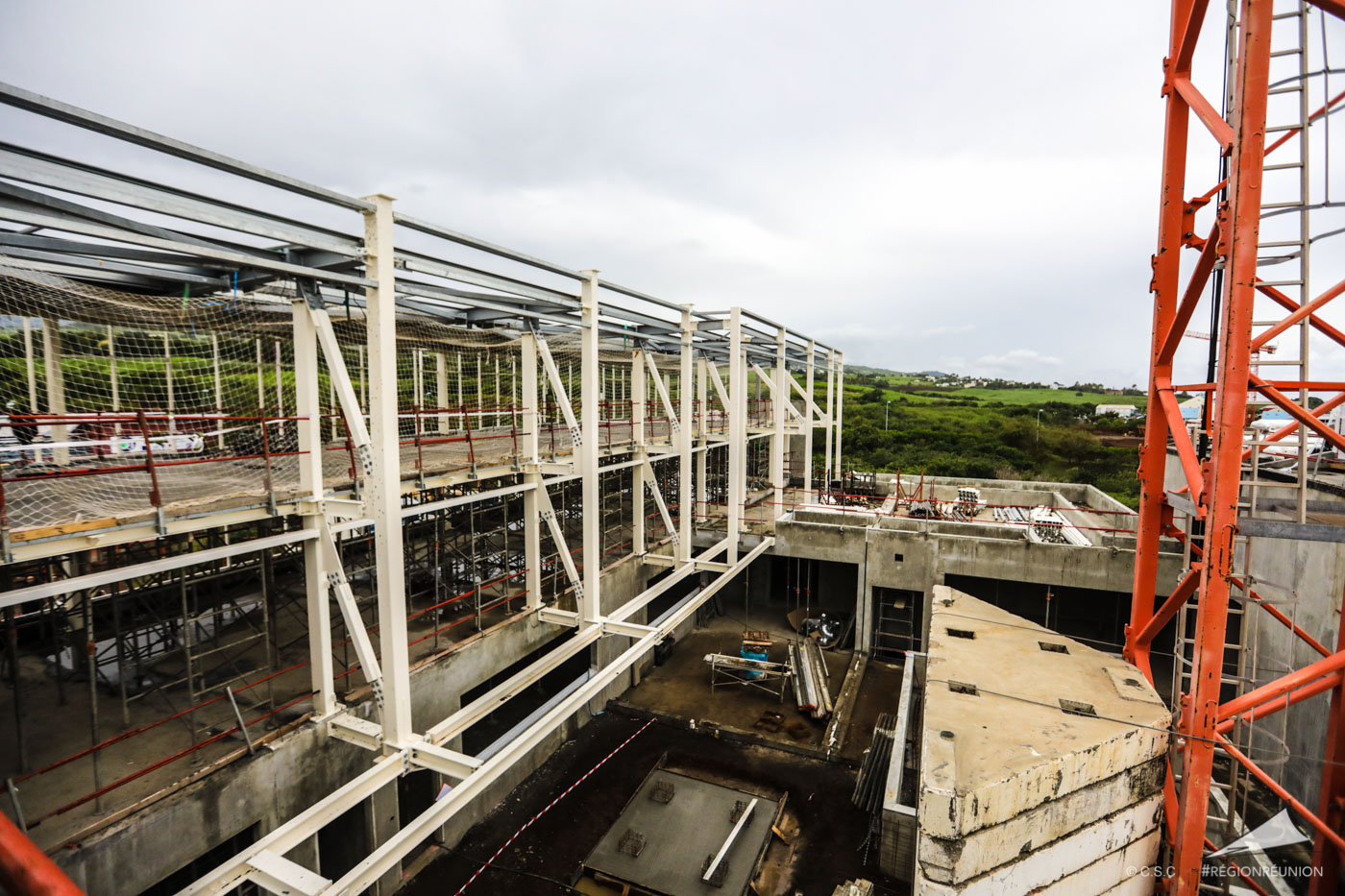 Extension de l’Institut Universitaire de Technologie et relocalisation de l’École Supérieure d’Ingénieurs Réunion Océan Indien