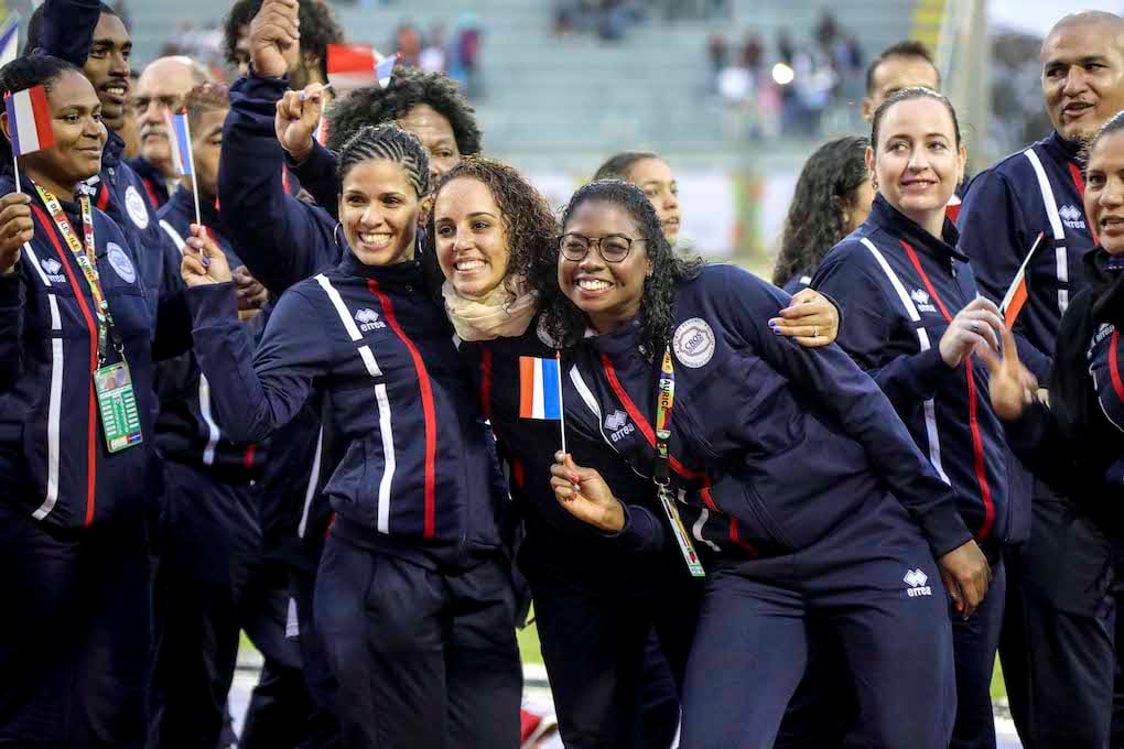 10e JIOI : Ce?re?monie d’ouverture au stade Ajalay. La Re?gion Re?union fe?licite les premiers me?daille?s re?unionnais