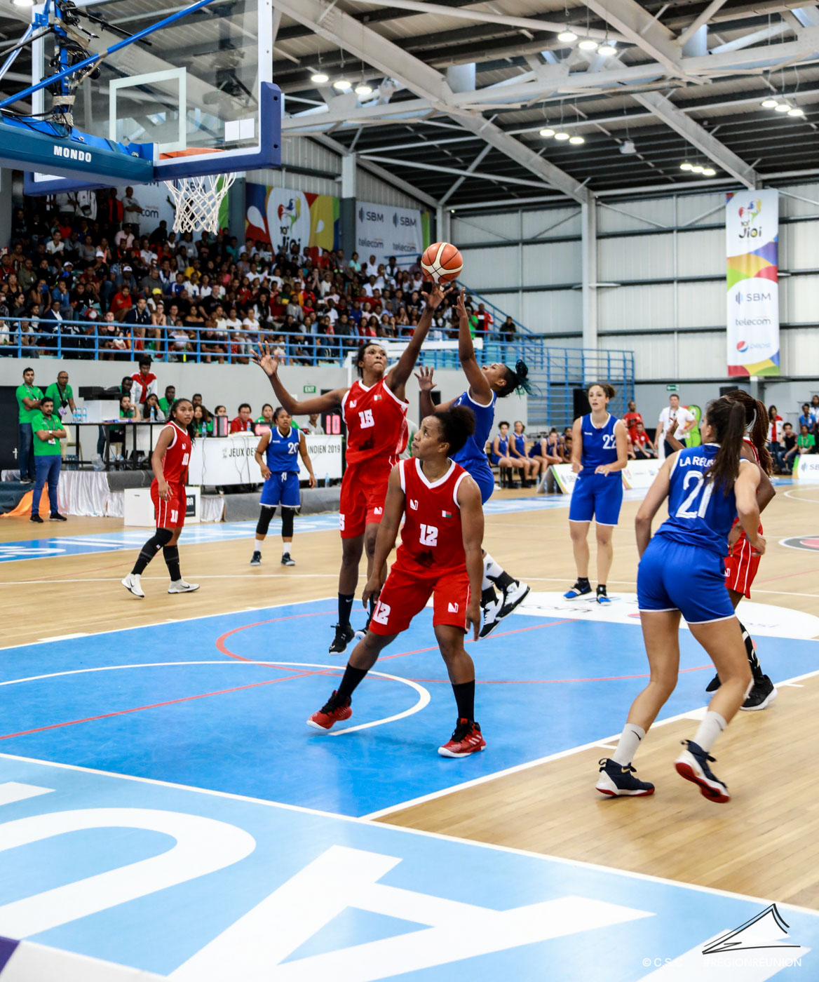 JIOI : Finale Basket-Ball (dames) : Réunion / Madagascar