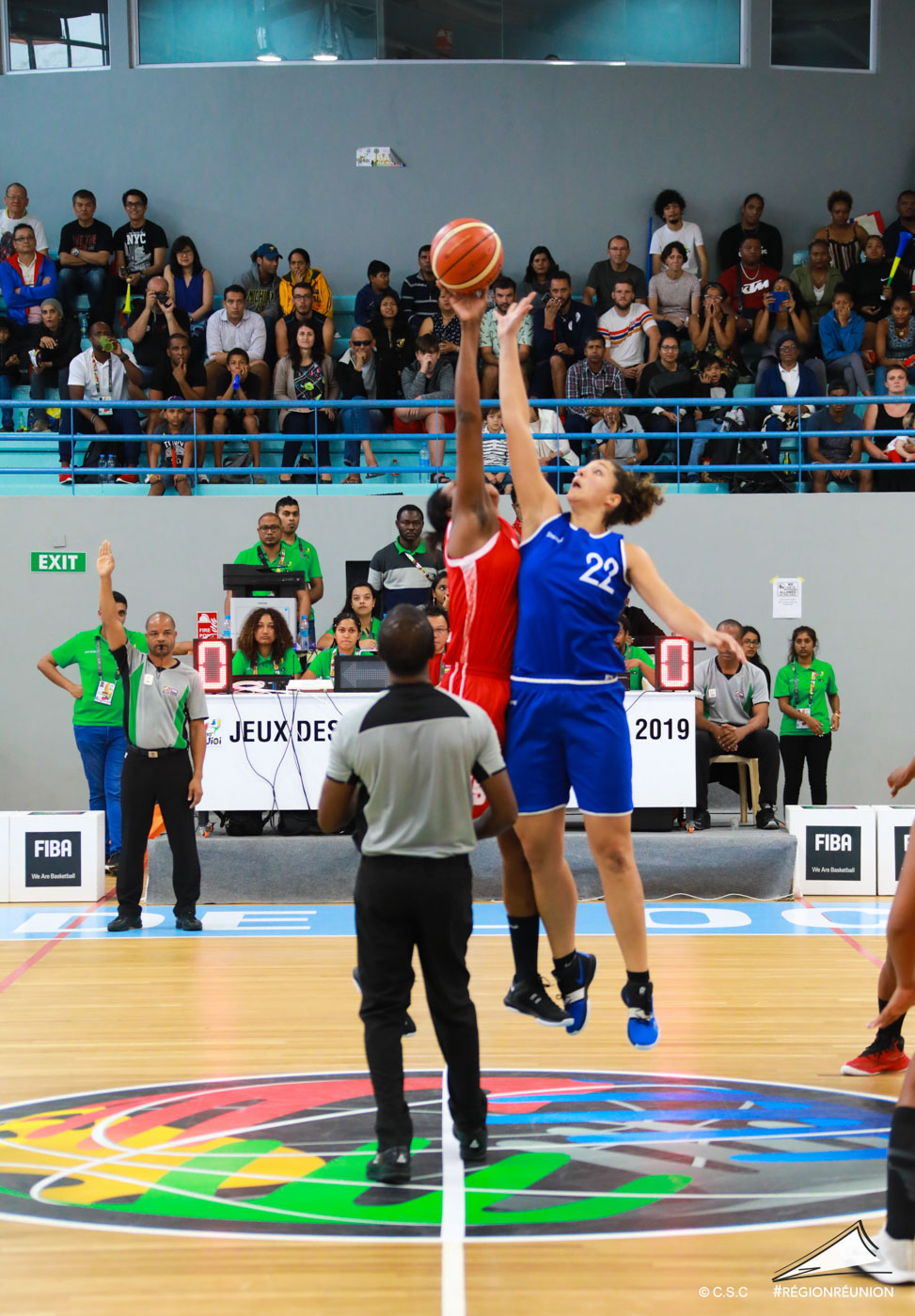 JIOI : Finale Basket-Ball (dames) : Réunion / Madagascar