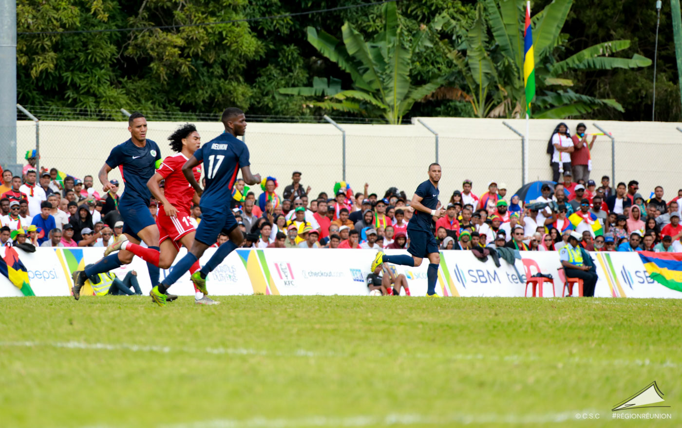 JIOI : Football (finale) : Réunion - Maurice