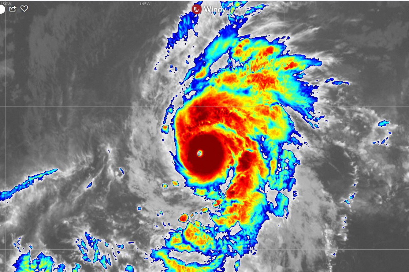 L'ouragan ERICK(06E) classé cyclone intense, gagne encore en puissance [animation satellite]
