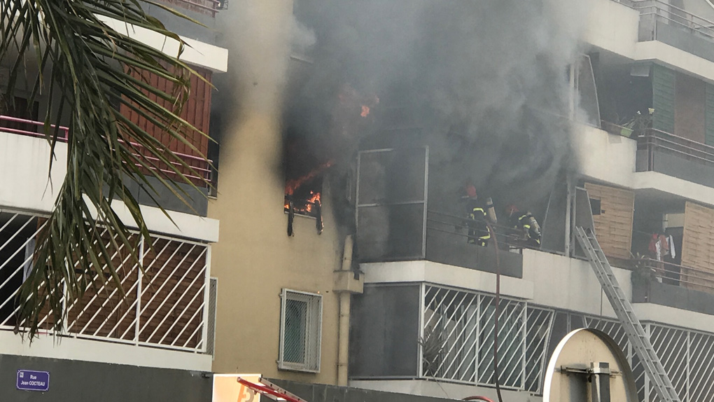 ?? St-Denis : Un appartement en feu au Butor