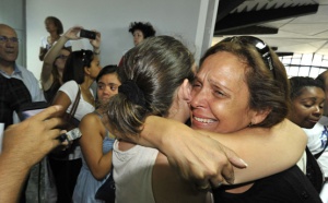 Retour en images des rescapés réunionnais qui retrouvent leurs familles