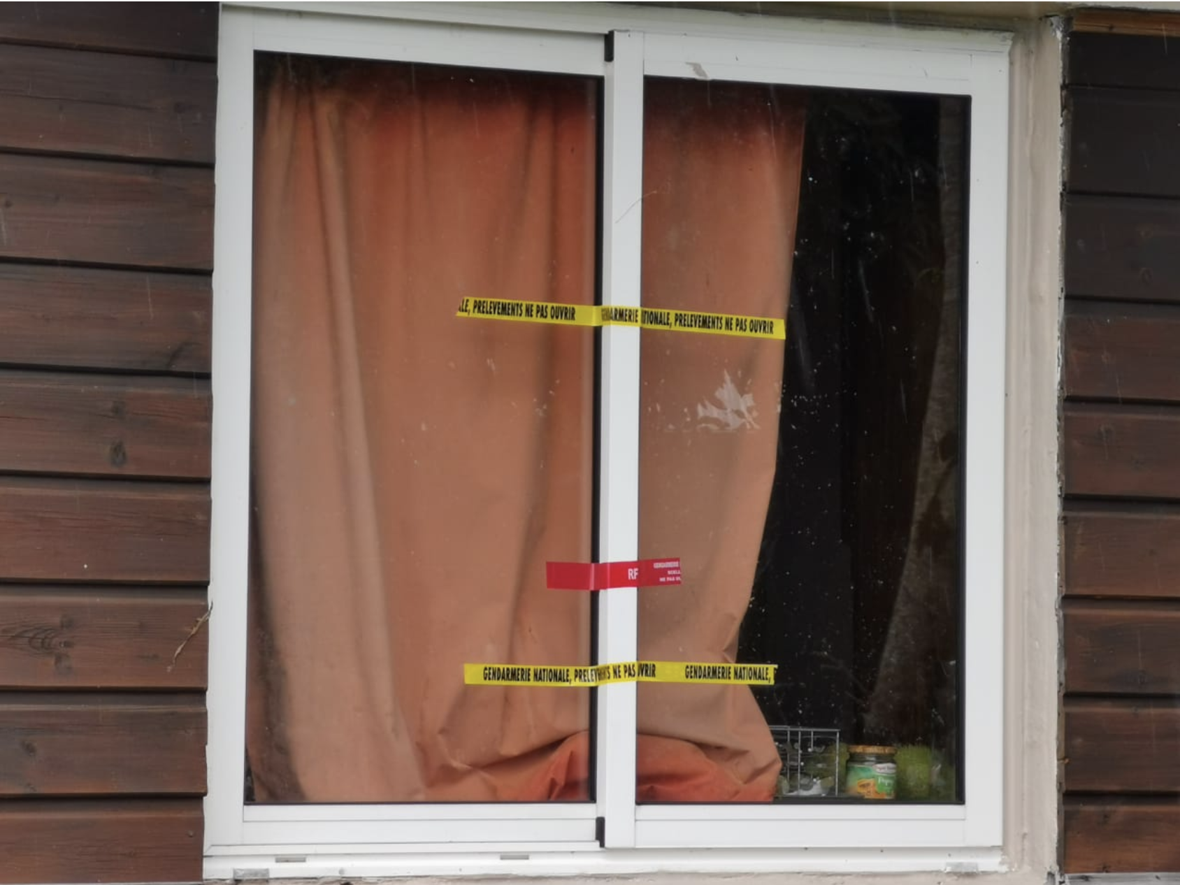 ? Ste-Suzanne: Un homme mortellement poignardé par sa voisine