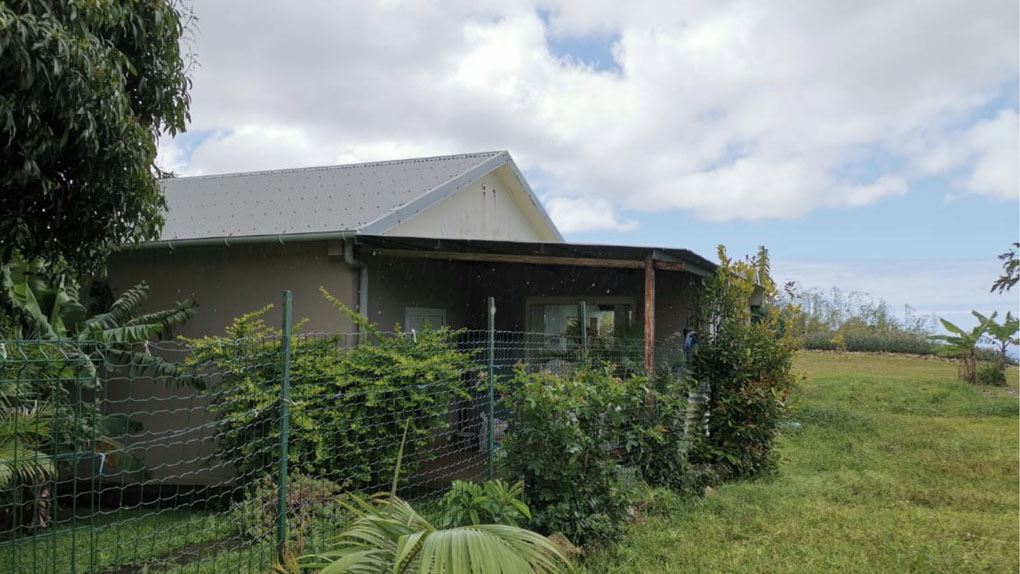 ? Ste-Suzanne: Un homme mortellement poignardé par sa voisine