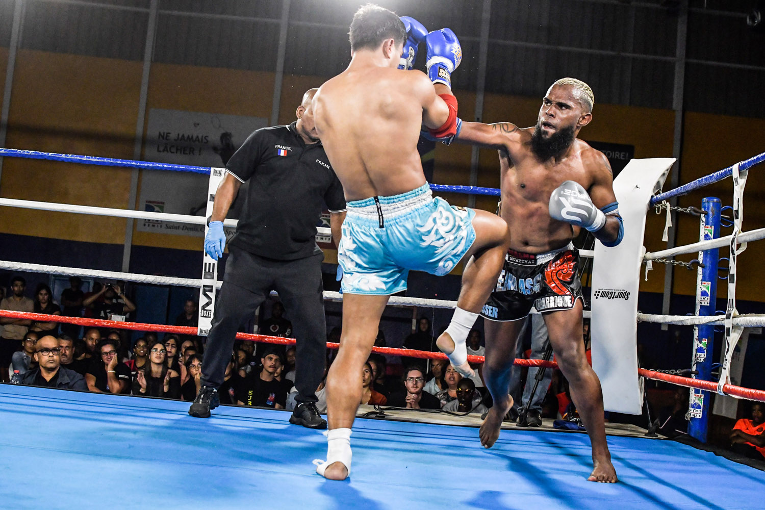 ?Boxe Thaï : La Réunion 5 sur 5