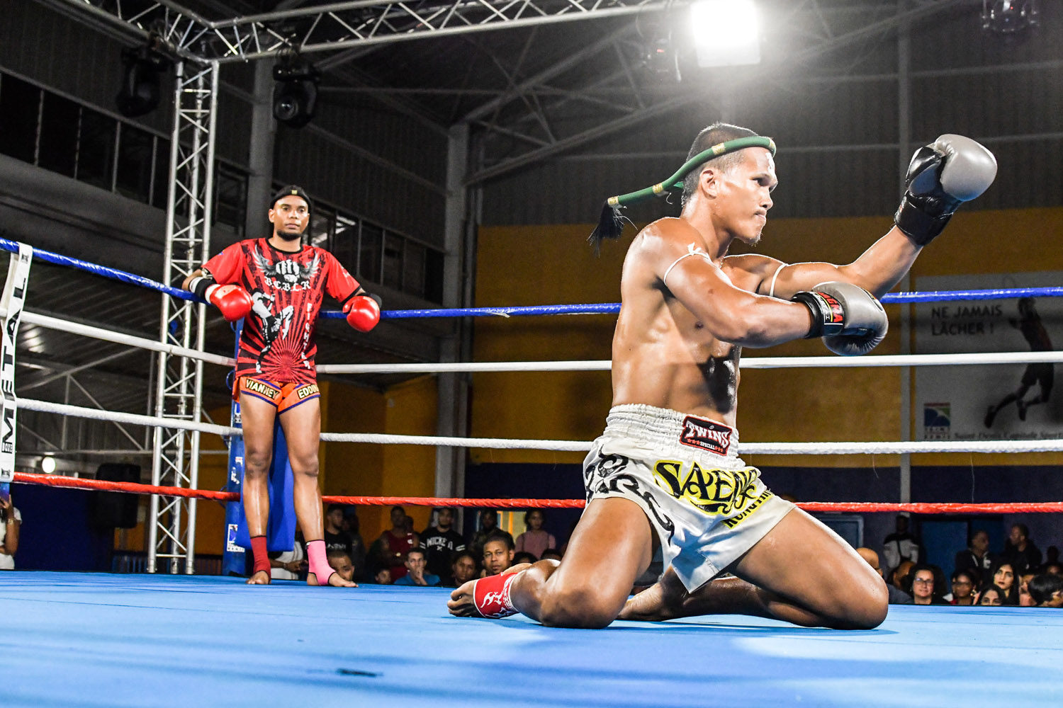 ?Boxe Thaï : La Réunion 5 sur 5