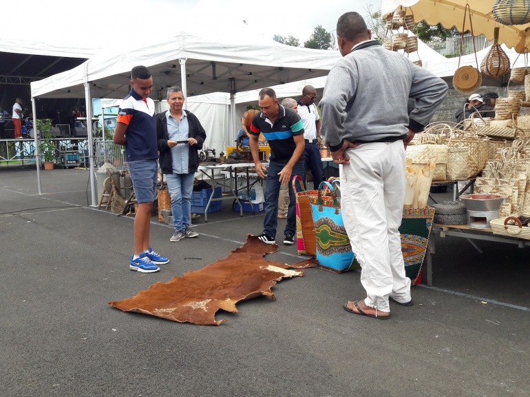 Un marché artisanal et du terroir à Petite-France