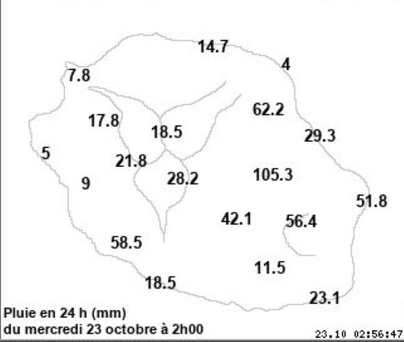 Les nuages se développent bien sur l'île en matinée et sont généreux dans les hauts cet après midi