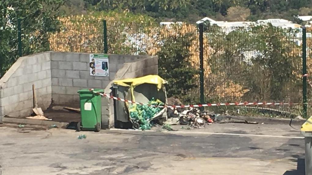 ? Une vingtaine de véhicules carbonisés à la concession Peugeot du Port