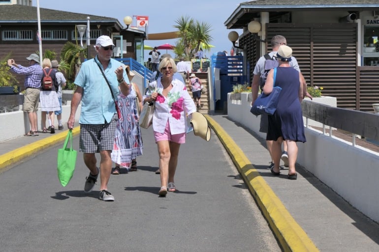 Des croisiéristes accueillis à Saint-Gilles-les-Bains