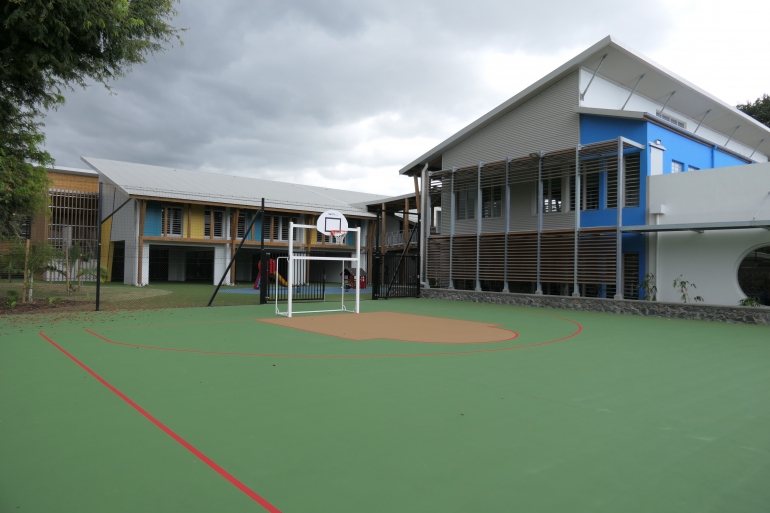 Les élèves découvrent leur future école rue Pothier