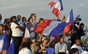 Retour en images sur la journée express de Nicolas Sarkozy à la Réunion