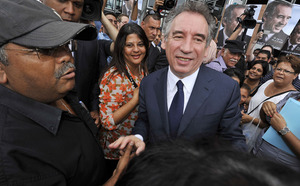 Retour en images sur l'arrivée de François Bayrou