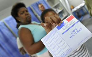 Présidentielle: Le premier tour en images