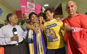 Retour en images : La victoire dans le camp du PS