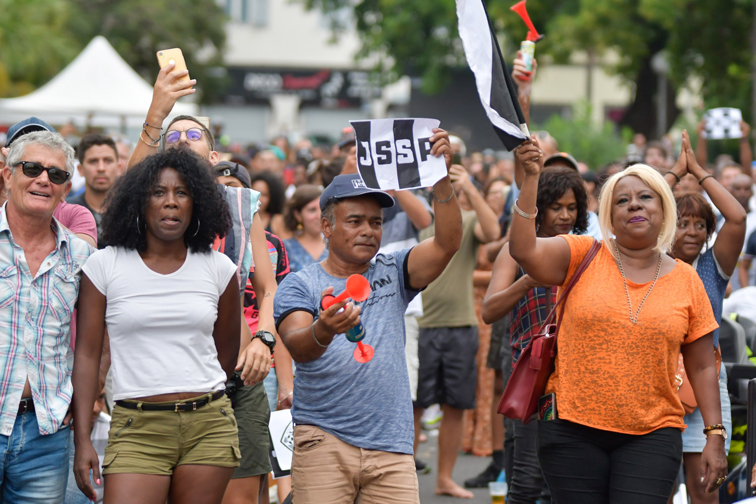 [RETOUR IMAGES] La fan zone de St-Pierre a vibré pour ses Cigognes !
