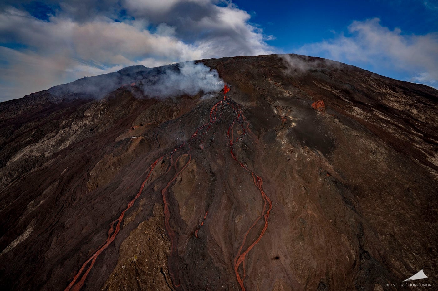 Le Piton de la Fournaise - 1ère éruption de l’année 2020