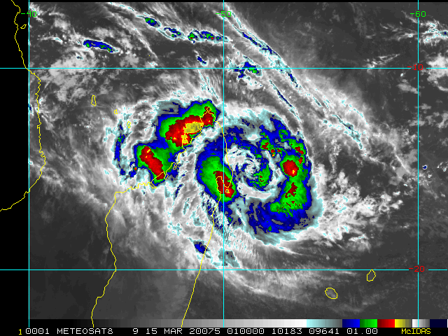 [Météo France] La forte tempête tropicale HEROLD toujours quasi stationnaire à 04heures à 780km de la Réunion