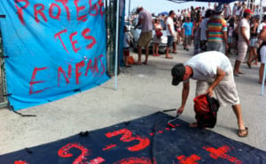 Le monde du surf se mobilise à nouveau aux Brisants