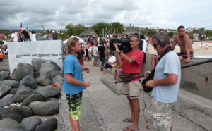 Retour en images sur la manifestation de surfeurs à St-Gilles