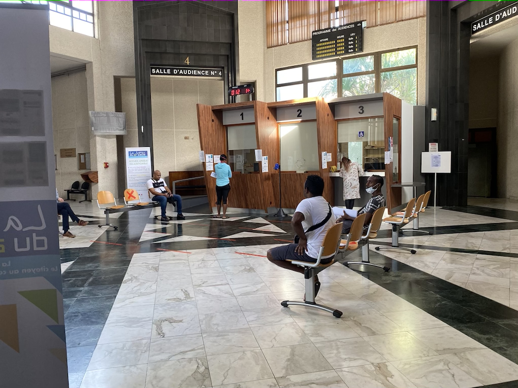 [Photos] Le tribunal judiciaire de St-Denis ouvre ses portes au public après 50 jours de confinement 