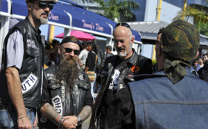 Les bikers péi sortent les vieux bolides
