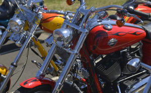 Les bikers péi sortent les vieux bolides