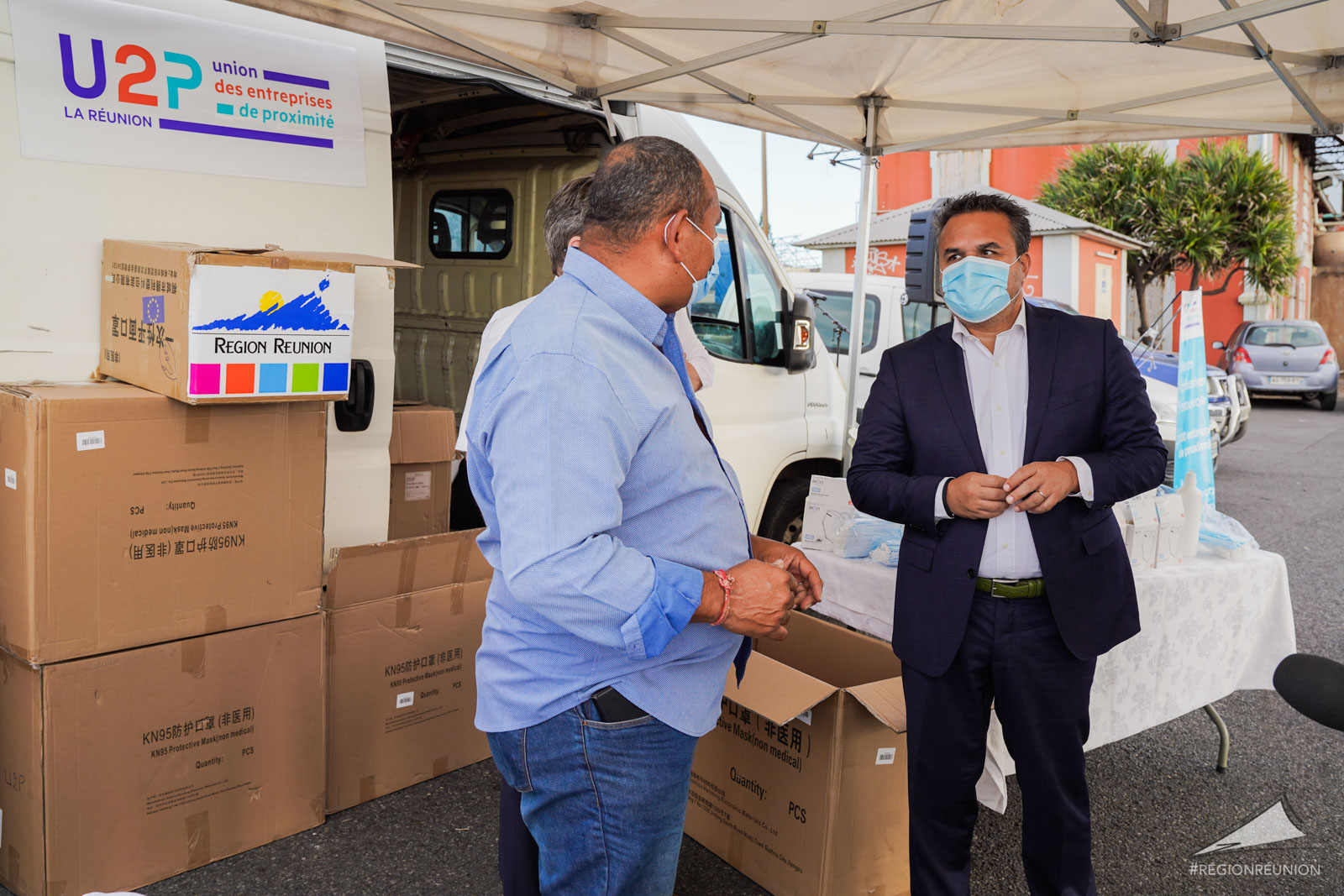 Retour en images : Remise des masques de protection aux entreprises de proximité