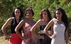 Découvrez les candidates au titre de Miss Florilèges 2012...
