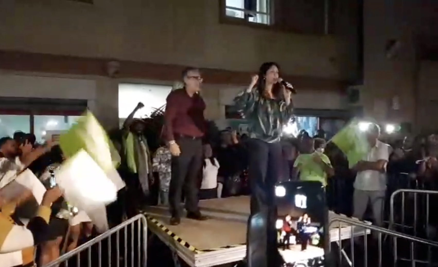 Vidéo - Vanessa Miranville salue les autres femmes élues maire