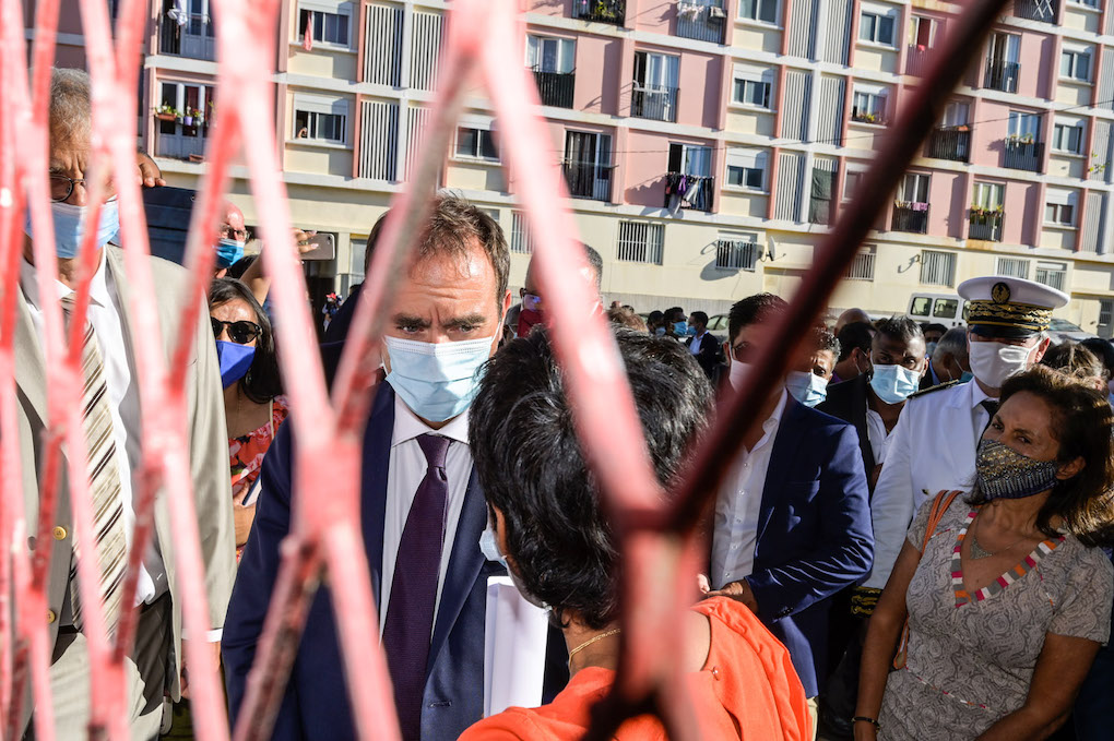 Retour en images sur la rencontre entre le ministre des Outre-mer et les habitants de logements sociaux