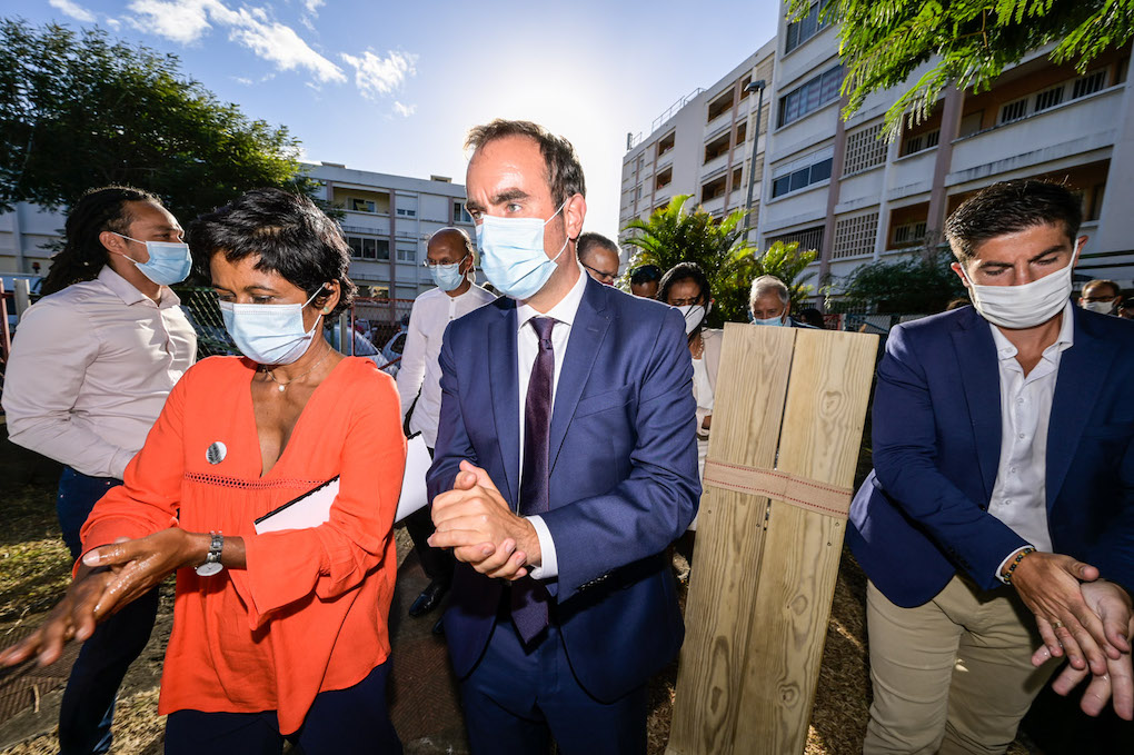 Retour en images sur la rencontre entre le ministre des Outre-mer et les habitants de logements sociaux