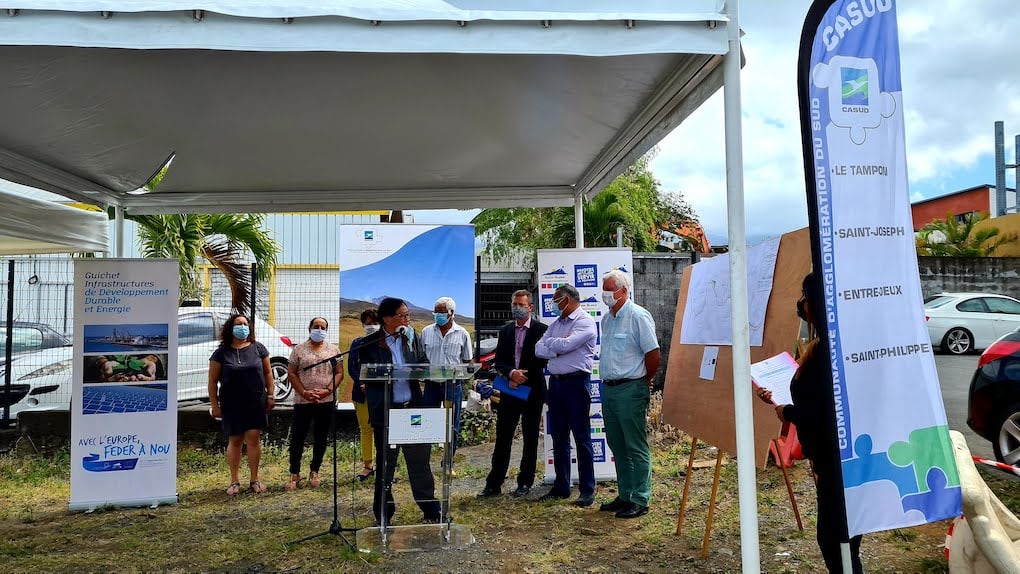 1er coup de pelle: lancement des travaux de modernisation de la ZAE de Trois-Mares