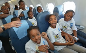 150 enfants survolent l'île avec XL Airways : Retour en images
