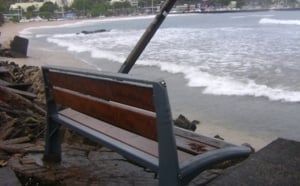 Photos: Quelques minutes après l'effondrement de l'esplanade des Roches noires