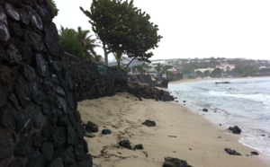 Esplanade des Roches noires :