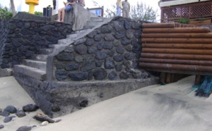 Un autre pan du mur des Roches noires s'effondre