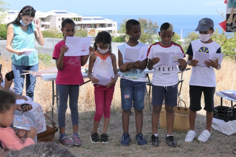 Restitution du « Livre de la Savane » à Plateau Caillou