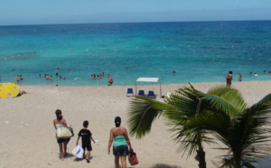 Boucan/Roches noires: Un filet anti-requins