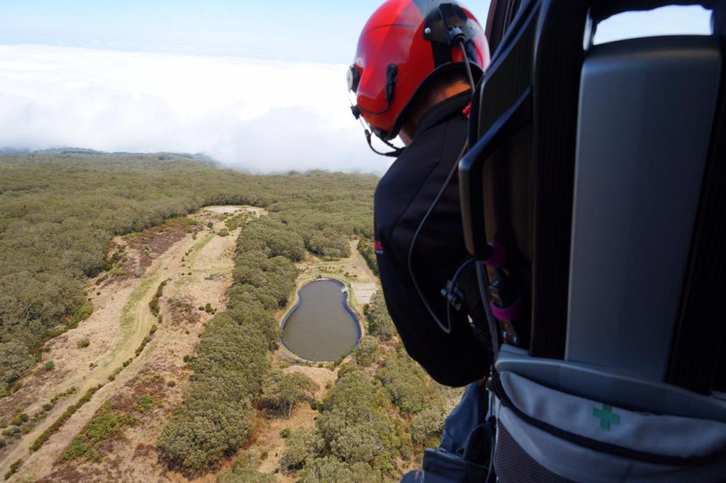Les images saisissantes prises à bord des hélicoptères engagés sur l'incendie du Maïdo