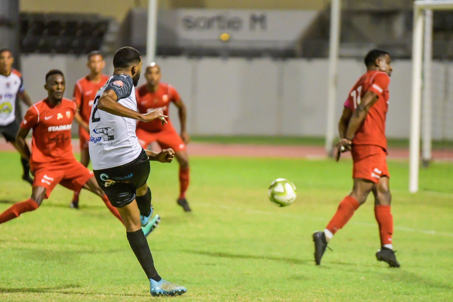 Coupe de France de football : Saint-Pierre persiste et signe